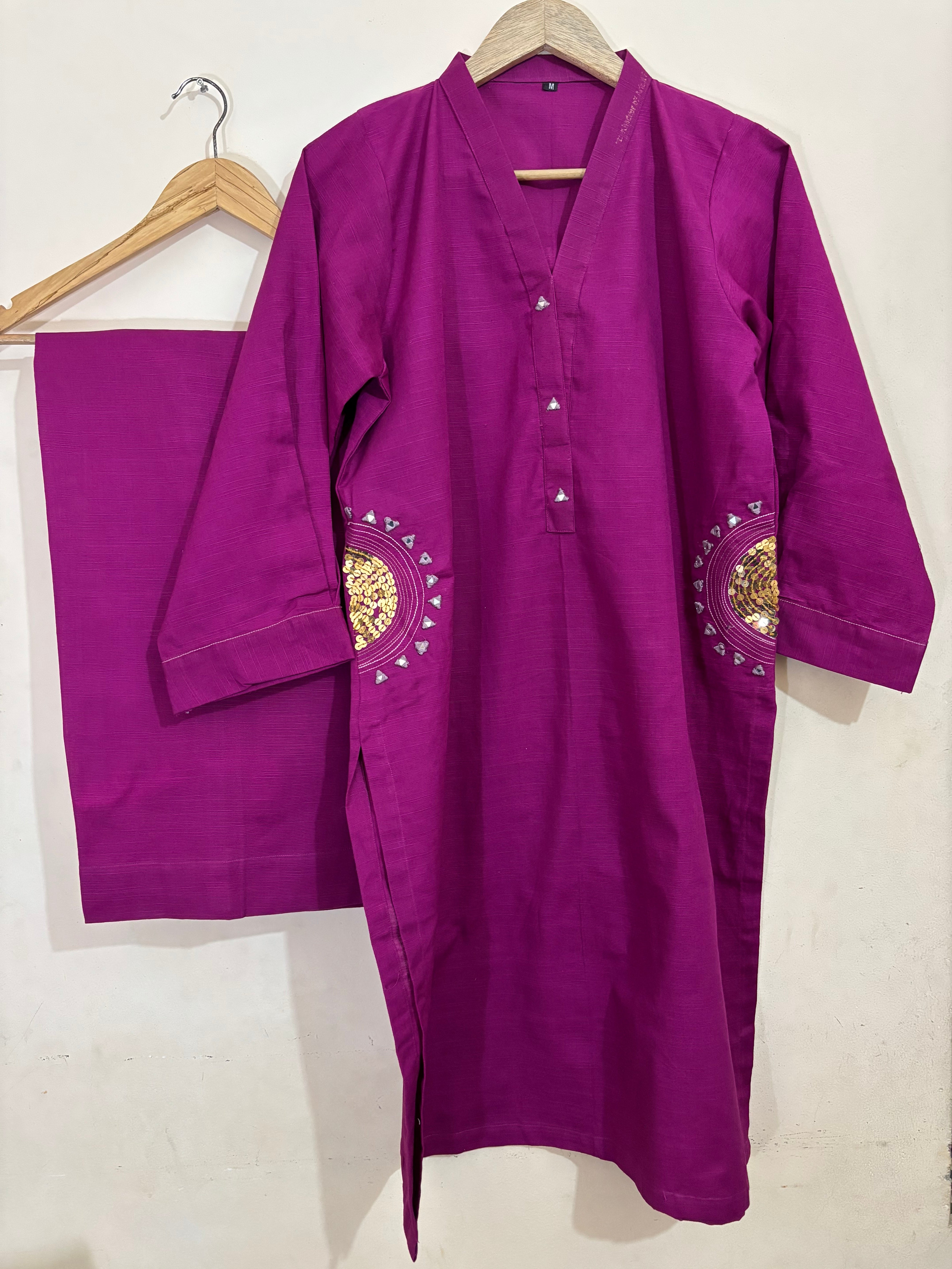 2pc Khaddar Hand Embroidery Dress with Plazo