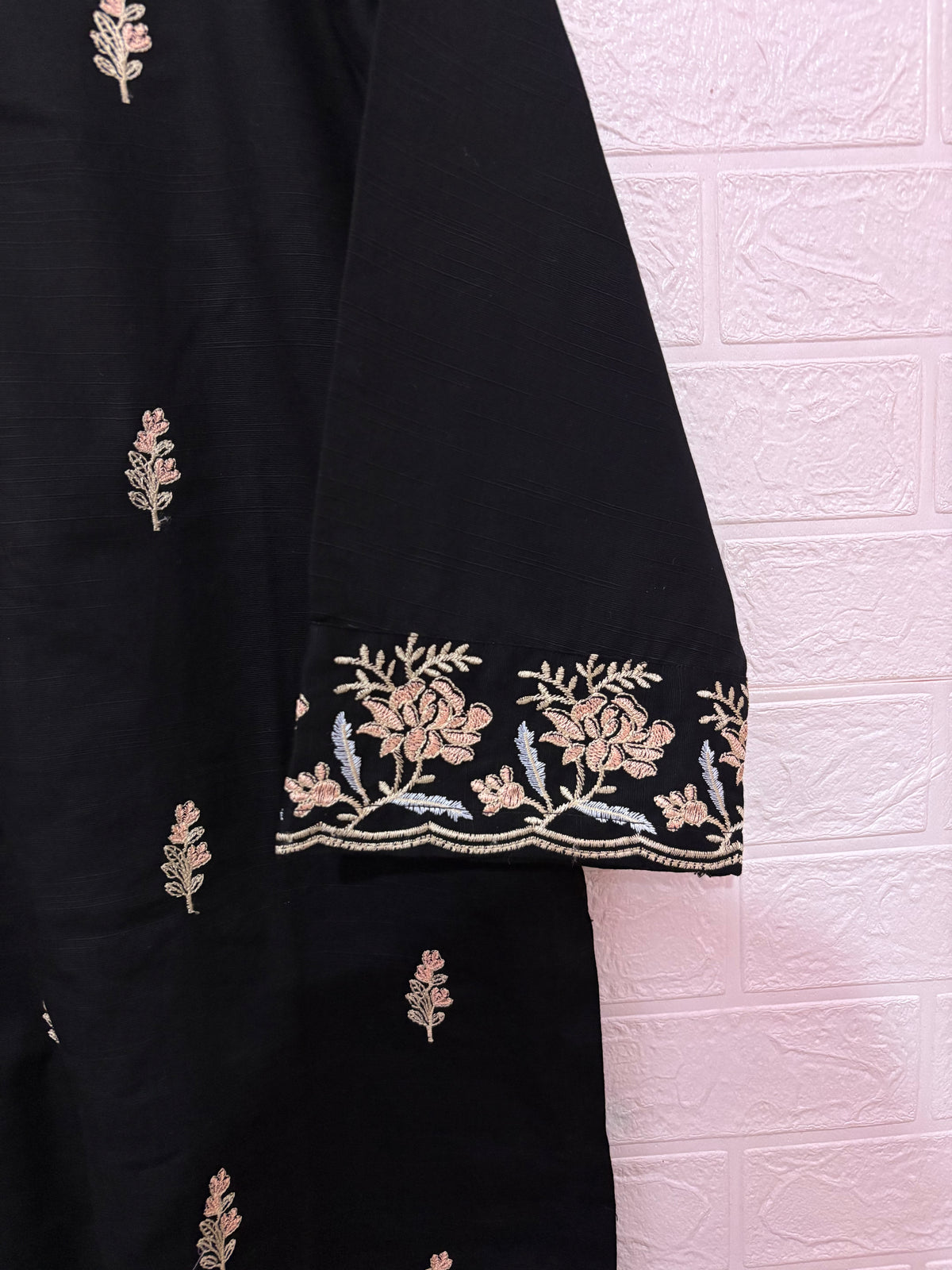2pc Khaddar Embroidered Dress