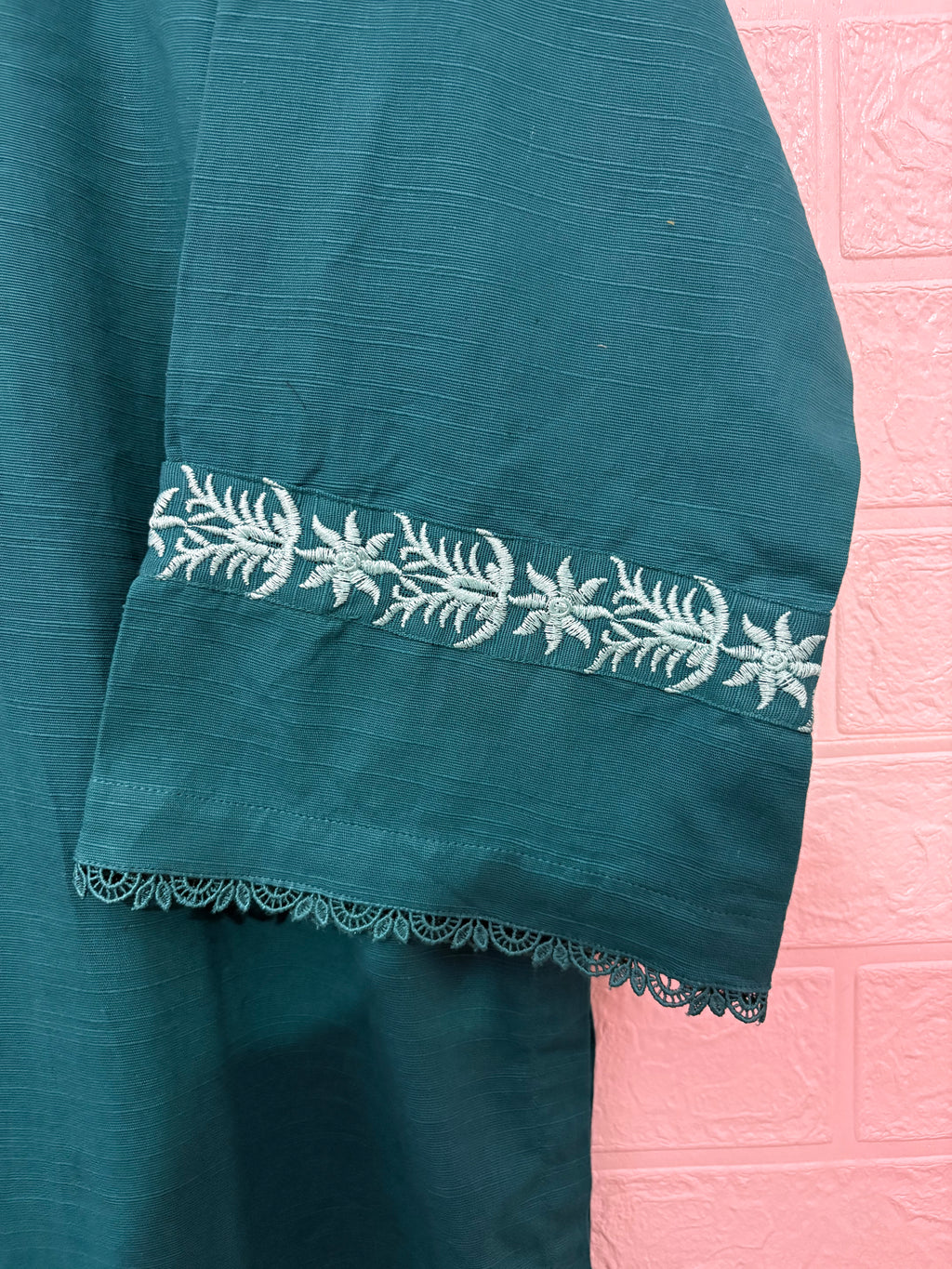 2pc Embroidered Khaddar Dress