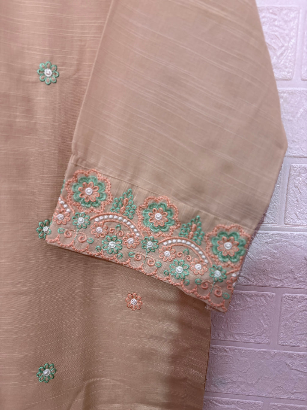 2pc Khaddar Embroidered Dress